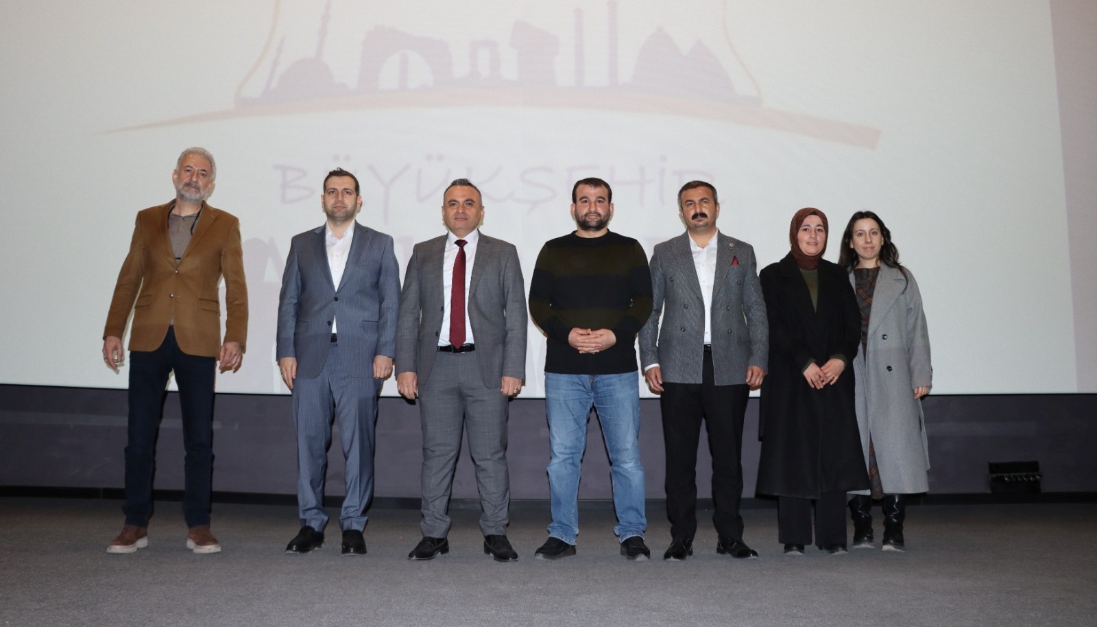 Hilvanlı Öğrencilerin Sinema Heyecanı: 1000 Çocuk Beyaz Perdeyle Tanıştı!