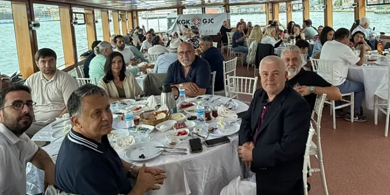 KGK üyelerinden Boğaz’da kahvaltılı buluşma