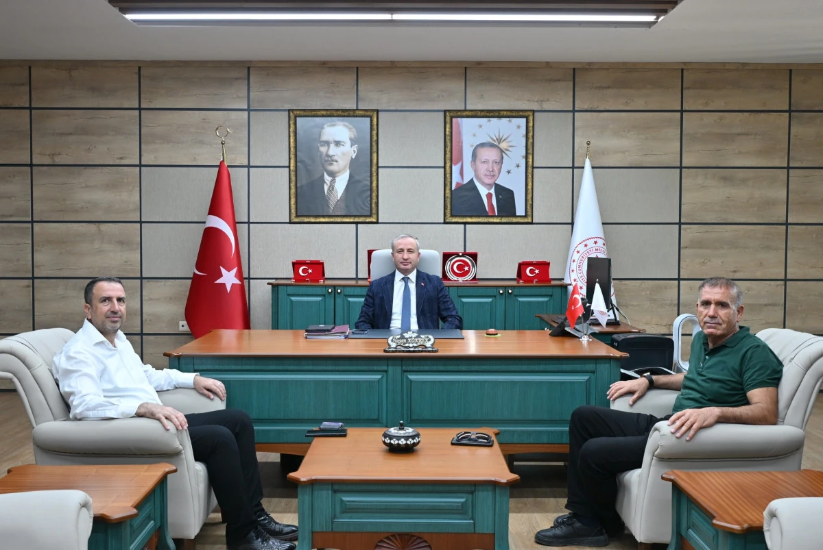 Yeniurfa Gazetesi’nden İl Milli Eğitim Müdürü Hasan Kökrek’e Ziyaret